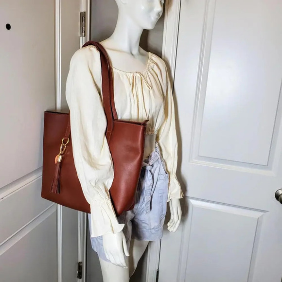 NWT WEWOREWHAT Women's Cream Colored Babydoll Crop Top Blouse Size XS - Picture 15 of 16